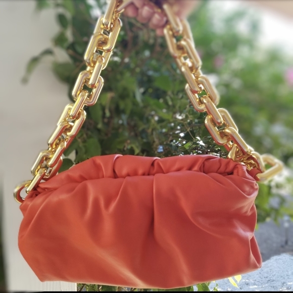 Bottega Veneta Handbags - Bottega Veneta chain pouch bag